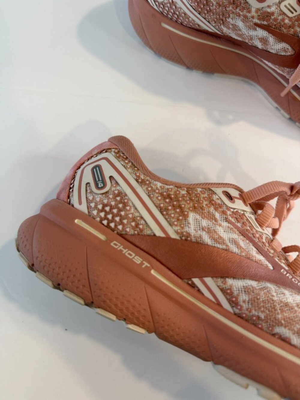 Brooks Women's Ghost 14 Brown Cloud White Coral Pink Running Shoe Size 6 - Picture 3 of 14